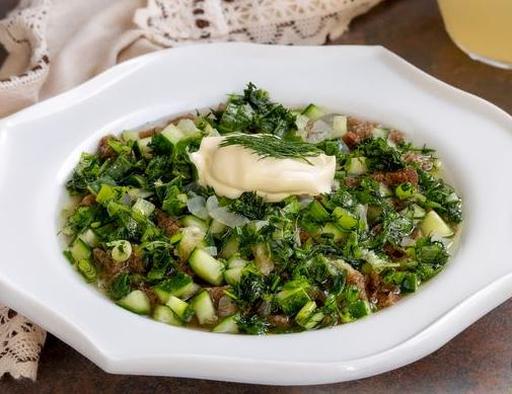 Тюря з печеною цибулею, на квасі