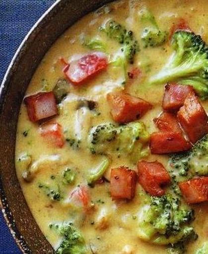 Сирний суп з броколі