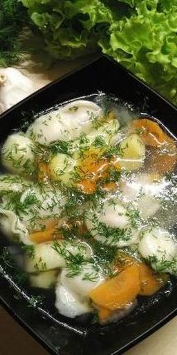 Суп з пельменями