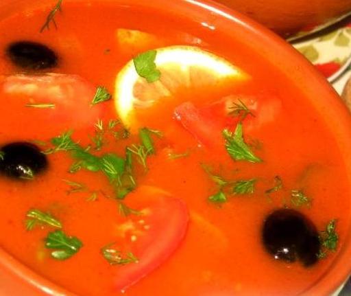 Солянка старомосковська в горщиках