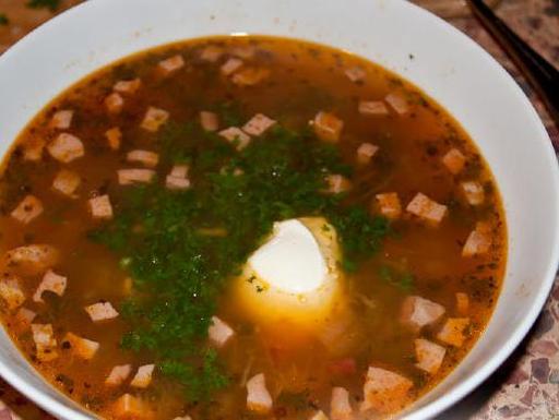 Студенческая солянка с сосисками